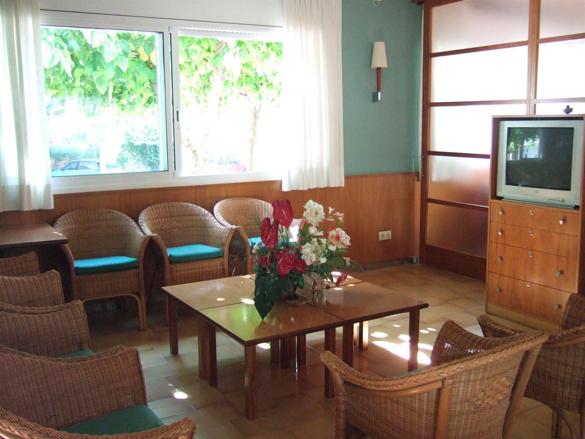 坎卡塔拉酒店 L' Escala 外观 照片